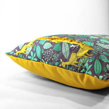 Carregar imagem no visualizador da galeria, Veado na Floresta